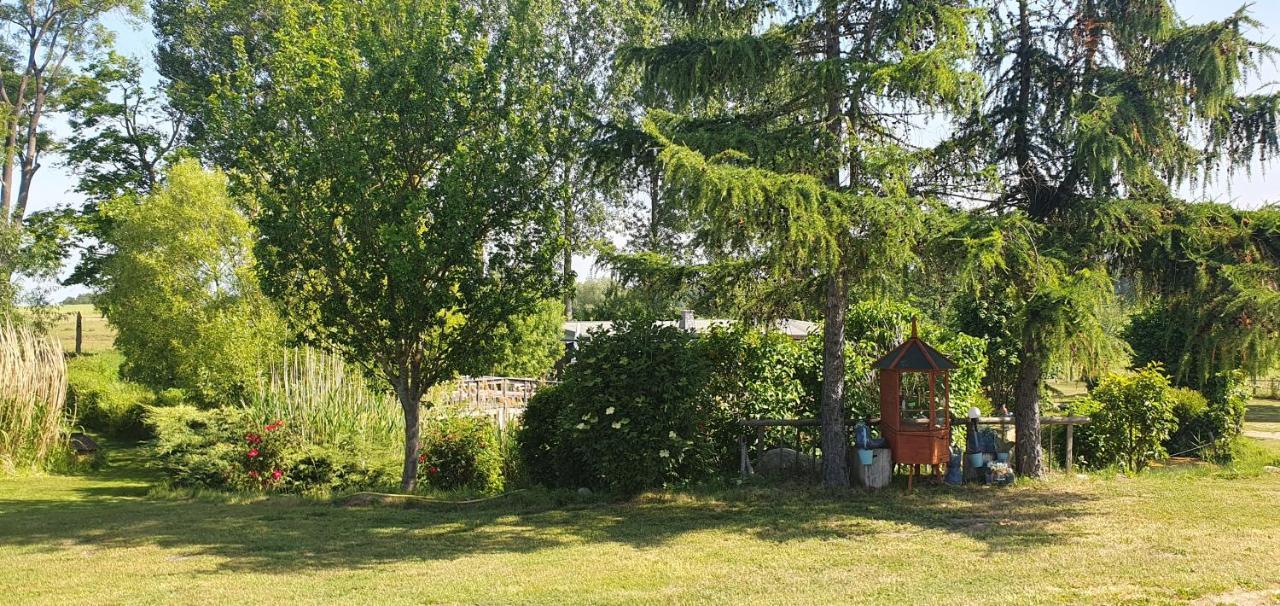 Peenehof Koeppen - Ferienwohnungen & Schlaffaesser Jordenstorf Екстериор снимка